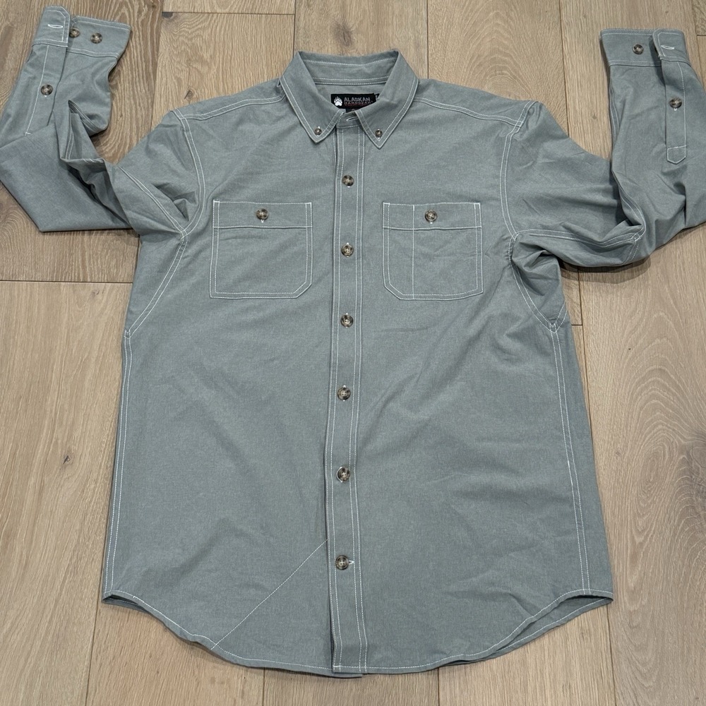 Alaskan HardGear/ Duluth Trading Co Standard Fit Gray/Green Shirt Size Medium
